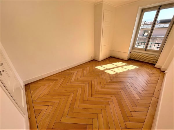 Proche rue de Carouge, quartier calme et agréable à vivre 6
