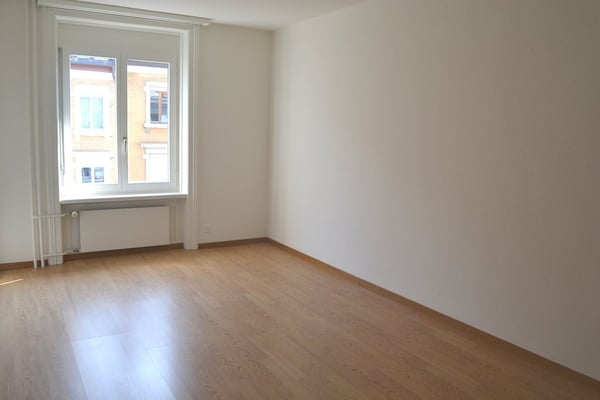 Altbauwohnung am Goldbrunnenplatz 3
