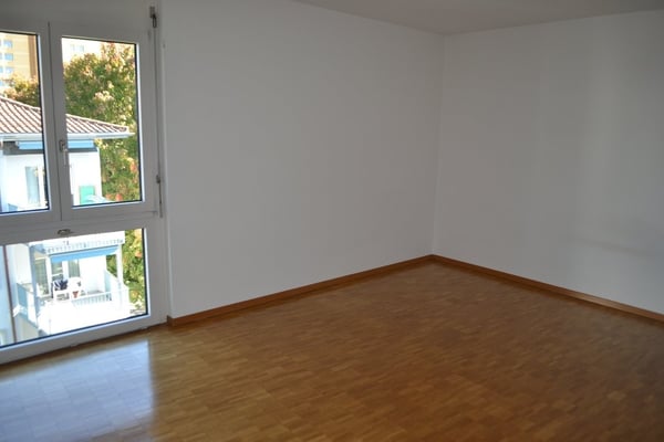 Grosszügige 2-Zimmer Wohnung in Zürich-Oerlikon 7