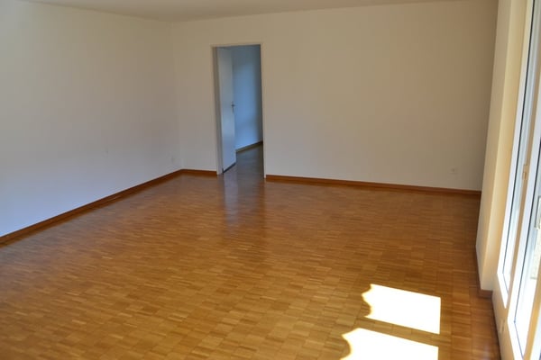 Grosszügige 2-Zimmer Wohnung in Zürich-Oerlikon 6