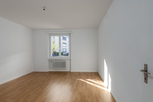 Idyllische Wohnung mit grossem Gartensitzplatz 6