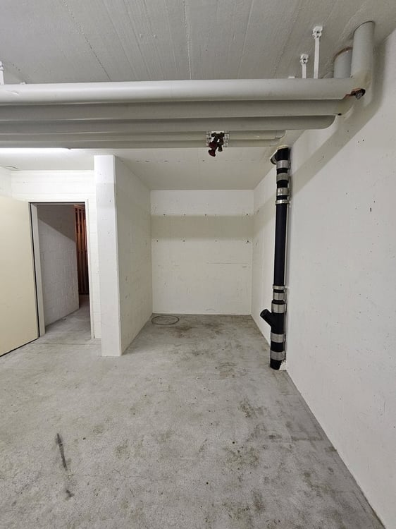 Bastelraum an der Grenze Affoltern/Oerlikon 3