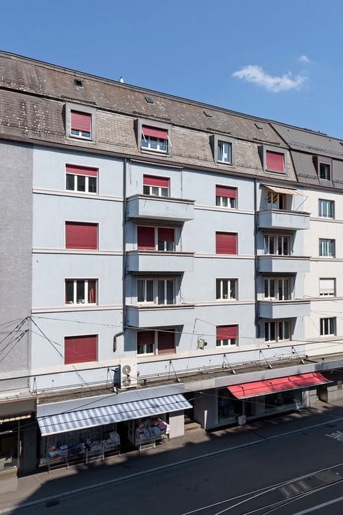 Befristete charmante Wohnung unmittelbar beim Bahnhof Zürich-Oerlikon 1