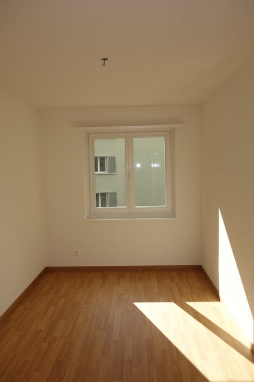 Zentral gelegene Wohnung mit grossem Balkon 5
