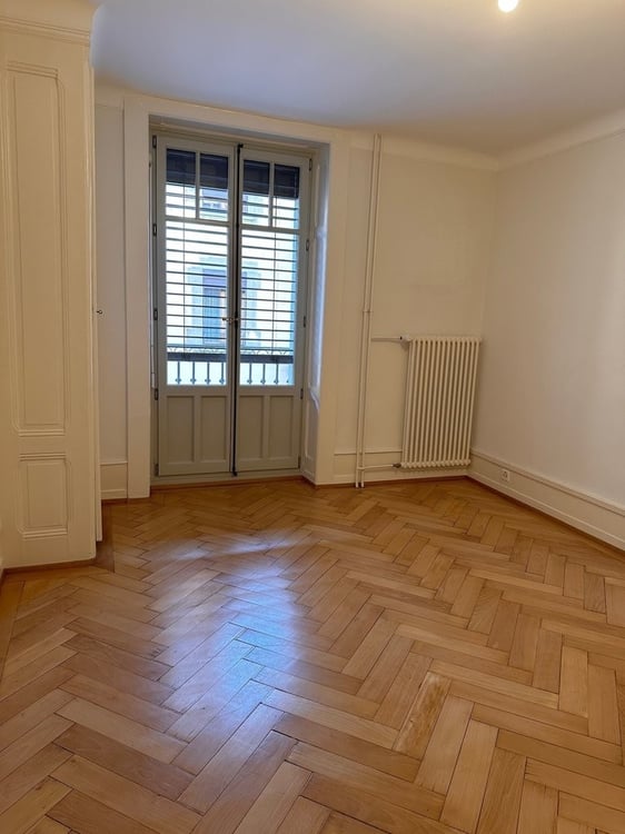 Appartement de 5p aux Eaux-Vives 9