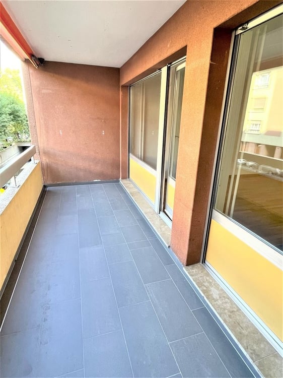 Jonction - Proche quartier des Banques 10