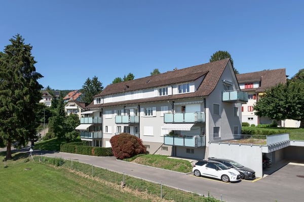 Moderne Wohnung mit Sicht auf den Zürichsee 1