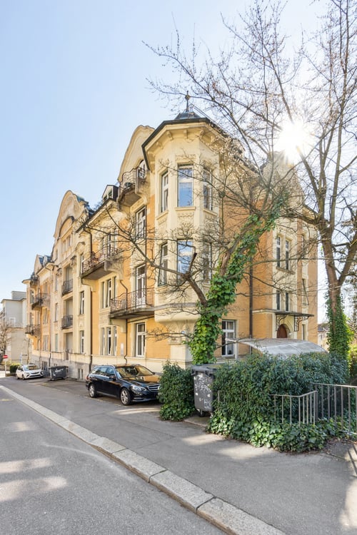 Wohnung mit Altbauflair am Zürichberg 1
