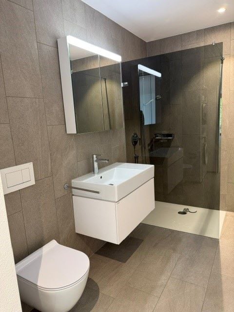 moderne, helle 3.5-Zimmerwohnung in Wollishofen mit Aussicht 10