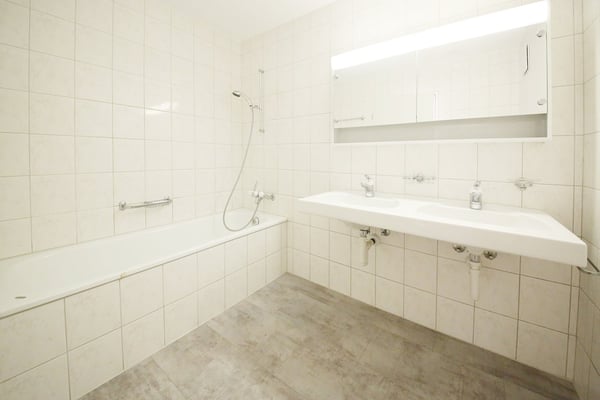 Grosszügige und elegante 1.5 Zimmerwohnung mit eigenem Gartensitzplatz (30m2) 10