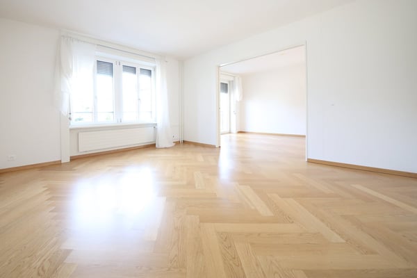 Top ausgebaute 3.5 Zimmerwohnung mit Balkon (Nähe Nordbrücke) 1