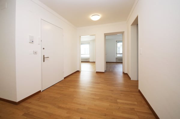 Gepflegte 3 1/2-Zimmer-Wohnung (103 m2), Mitten im Kreis 7 6