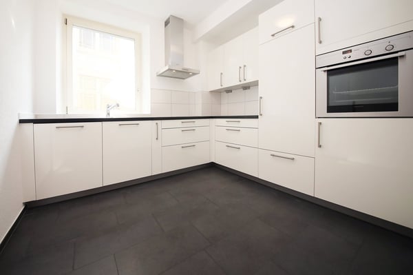 Gepflegte 3 1/2-Zimmer-Wohnung (103 m2), Mitten im Kreis 7 7