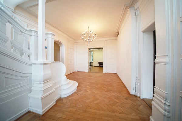 Erstvermietung - elegante Zimmer in Villa, an bester Lage im Kreis 7 2