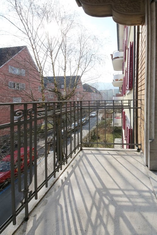 Charmante 3.5-Zimmer / Altbauwohnung mit 2 Balkonen, ruhiger Lage, Wiedikon 4