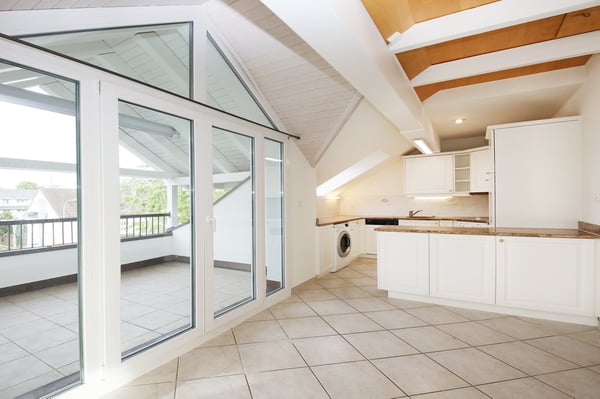 gepflegte und renovierte Dachwohnung (86 m2) mit Terrasse (10 m2) 7