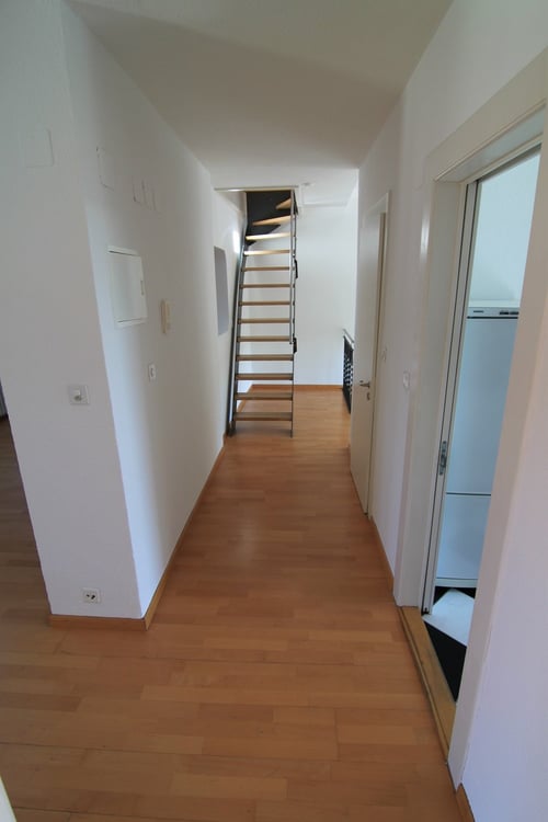 Gepflegte 4-Zimmer-Maisonette-Dachwohnung mit Balkon (BEFRISTUNG 31.03.2027) 10
