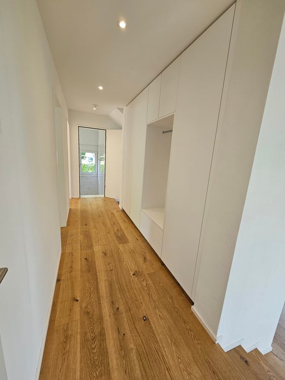 Exklusive 4.5-Zimmerwohnung mit Gartensitzplatz und Weitsicht 5