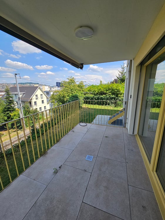Exklusive 4.5-Zimmerwohnung mit Gartensitzplatz und Weitsicht 11