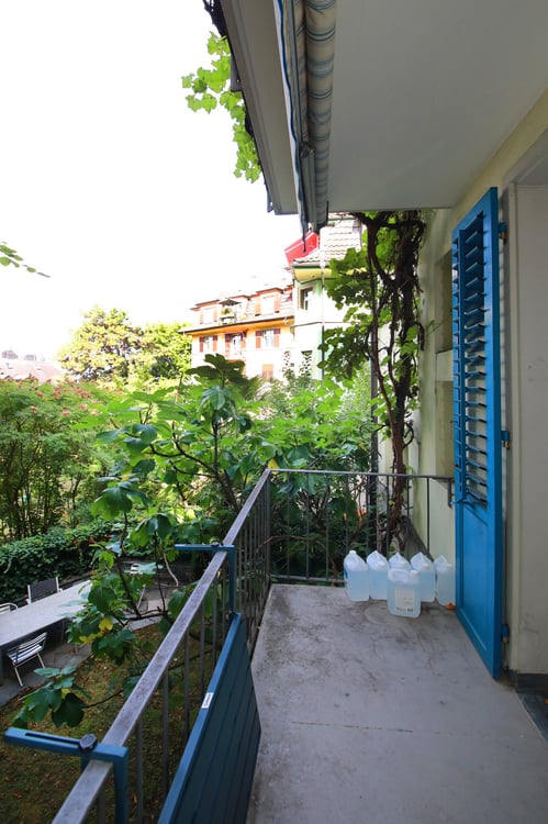Charmante 3.5-Zimmer-Altbauwohnung mit Balkon an zentraler Lage in Zürich 8006 10