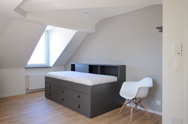 Moderne, möblierte 2-Zimmerwohnung am Schöneggplatz 5