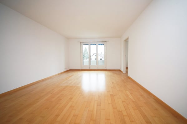 Renovierte 3.5-Zimmerwohnung mit Balkon an ruhiger Lage, mit Blick ins Grüne 4
