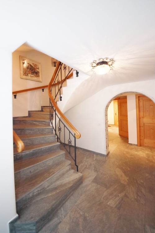 4.5-Zimmer-Top-Wohnung (140 m2) in charmantem Chalet mit Sauna - Klosters Platz 17