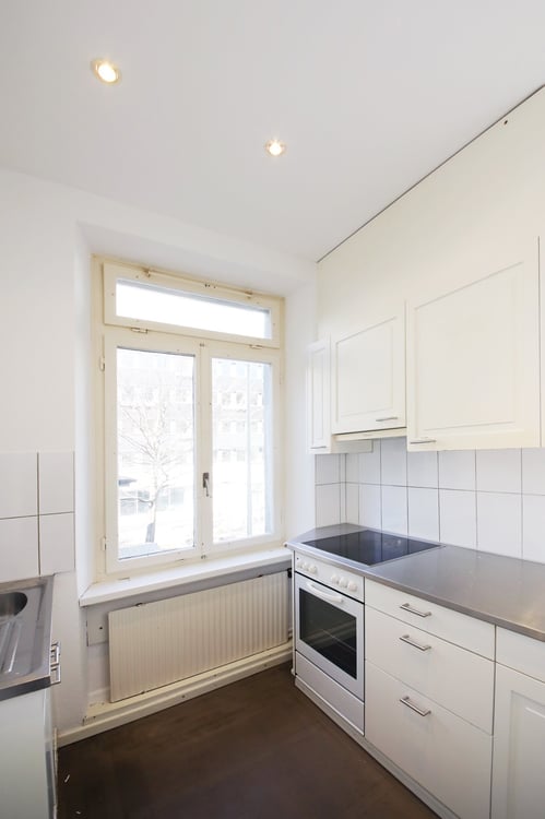 BEFRISTUNG - Altbauwohnung im 1. OG, beste Lage Kreis 4 6