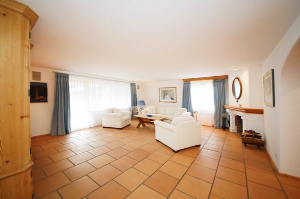 3.5-Zimmer-Top-Wohnung (115 m2) in charmantem Chalet mit Sauna - Klosters Platz 12