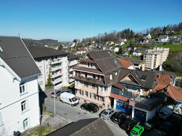 Älteres Mehrfamilienhaus mit Werkstatt an bevorzugter Lage 3