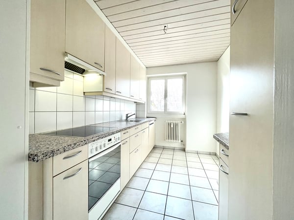 Ruhige Seitenstrasse an zentraler Lage nähe ÖV 4