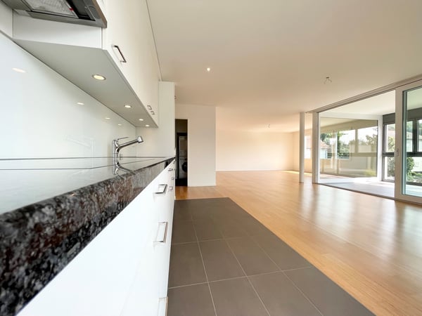Moderne 3.5-Zimmerwohnung-Gartenwohnung 91m2 an zentraler Lage 6