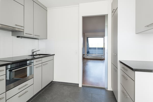 Helle & moderne Dachwohnung 79m2 - nähe ÖV & ruhig 4