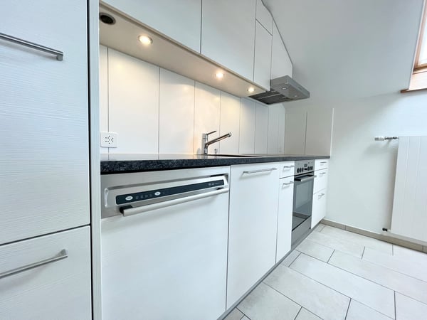 Moderne Dachwohnung an zentraler & ruhiger Lage 3