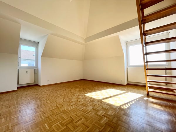 Aussicht über Basel! Moderne 3.5-Zimmer-Maisonette-Dachwohnung 58m2 12