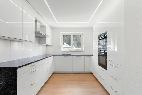 Zu verkaufen an der Bleichelistr. 5 im Bühler, bei Teufen: 1.5 Zimmer Erstbezugswohnung mit grosszügiger Einteilung im 1.OG. 5