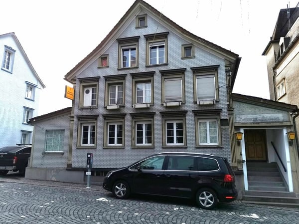 Zu verkaufen oder zu vermietenvoll vermietetes Wohnhaus mit Restaurant im Zentrum von Herisau ! 1
