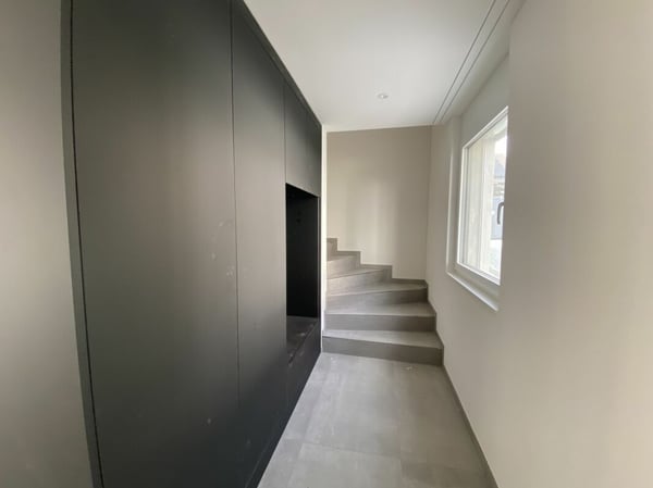 6 1/2-Zimmer-Doppeleinfamilienhaus mit nutzbarer Landfläche 6