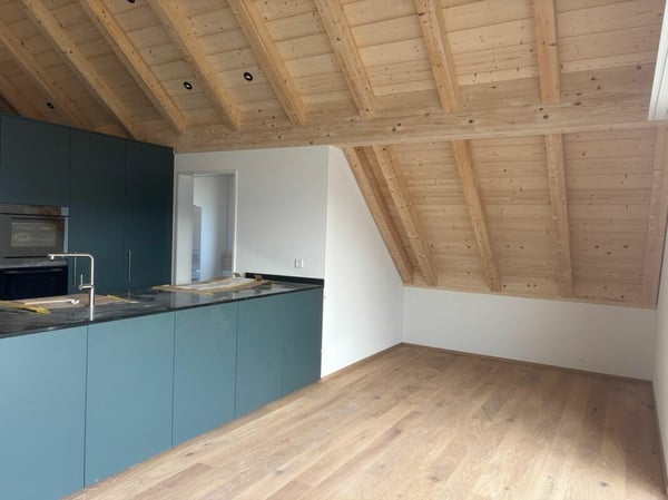 4 1/2-Zimmer-Wohnung im Dachgeschoss mit Balkon und Estrich 6