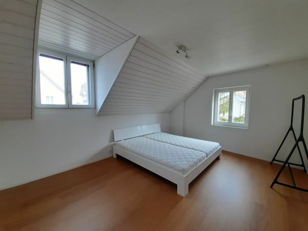 2 1/2 Zimmer-Dachwohnung mit Galerie 5