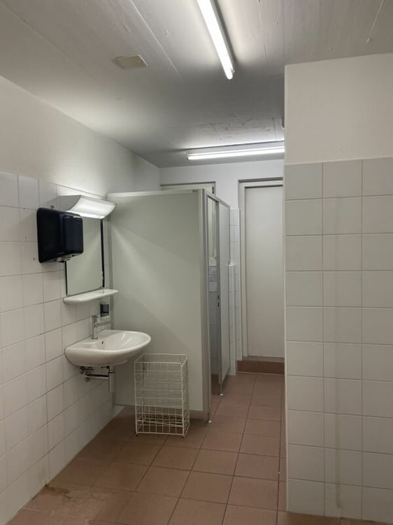 Gewerbe- und Lagergebäude GB8 UG 9
