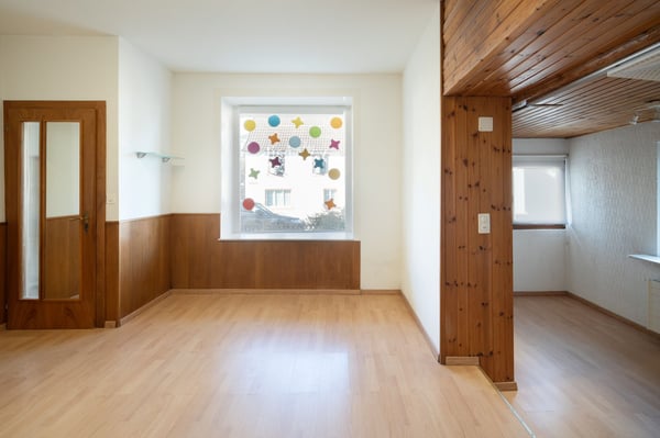 Eck-Einfamilienhaus mit Gewerberaum, Ga…