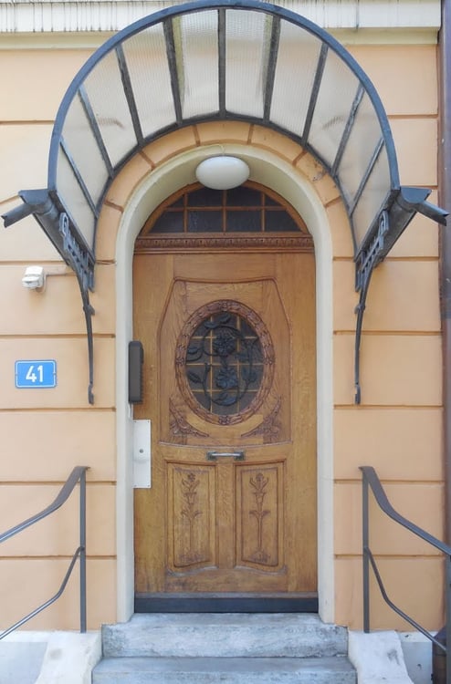 Wunderschön renovierte Wohnung in der Delsbergerallee 10
