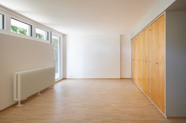Freistehendes Einfamilienhaus mit Pool und Doppelgarage 12