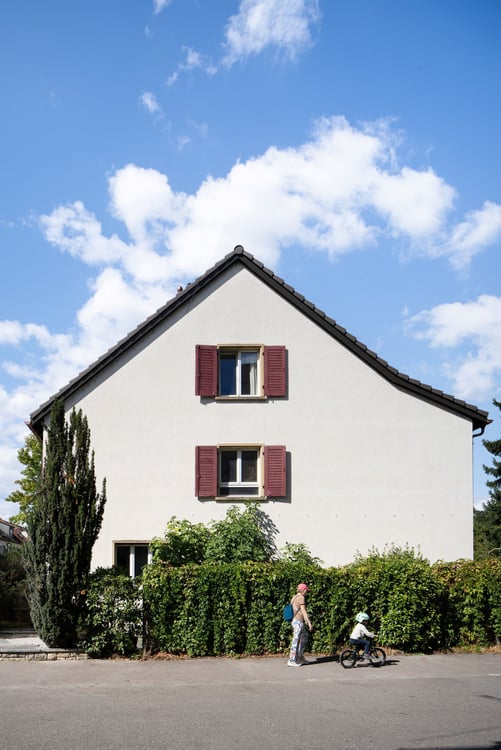 6-Zimmer-Einfamilienhaus mit grossem Garten im Neubadquartier 9