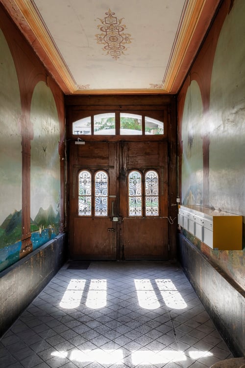 Charaktervolles Stadthaus mit drei Wohnungen und Gewerbeflächen 6