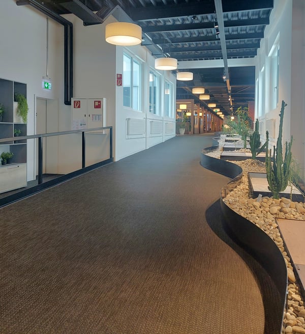 Licht. Raum. Möglichkeiten. Ihre Ausstellungsfläche in Ittigen! 11