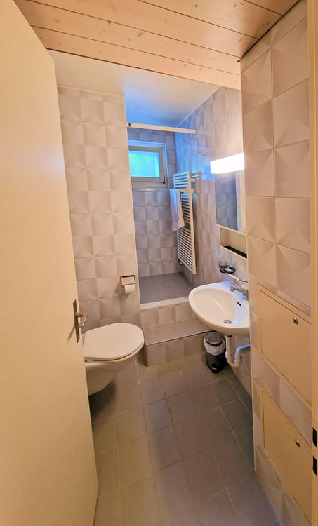 Souterrain mit 1 Räume an zentraler Lage verfügbar 4