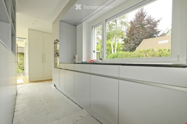 freistehendes, modernes Einfamilienhaus in Bern 5