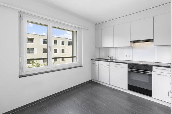 1.5-Zimmerwohnung mit sonnigem Balkon und Blick ins Grüne 3